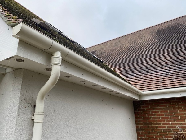 Residential gutter cleaning experts in Newbury, Berkshire
